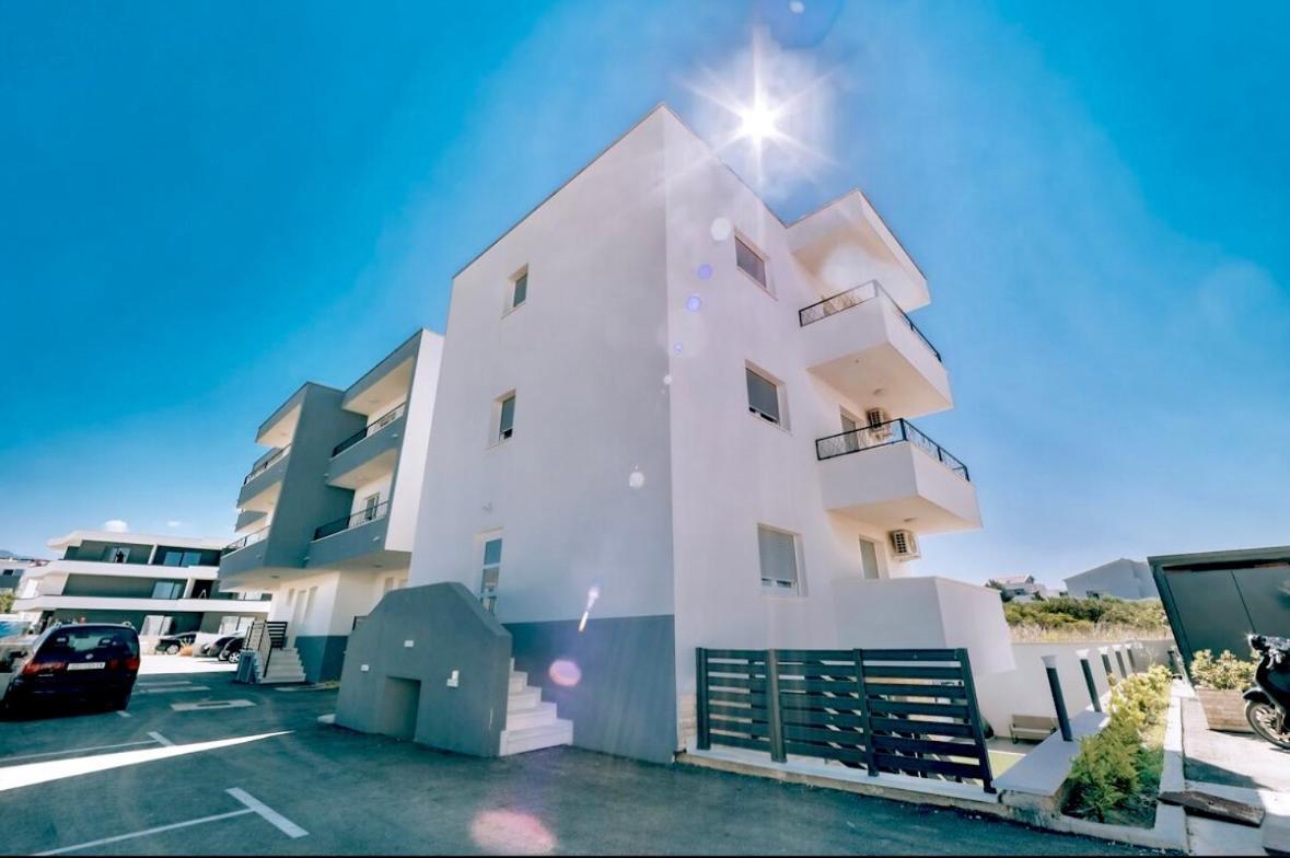 Vip Deluxe Apartment Arian Novalja Εξωτερικό φωτογραφία