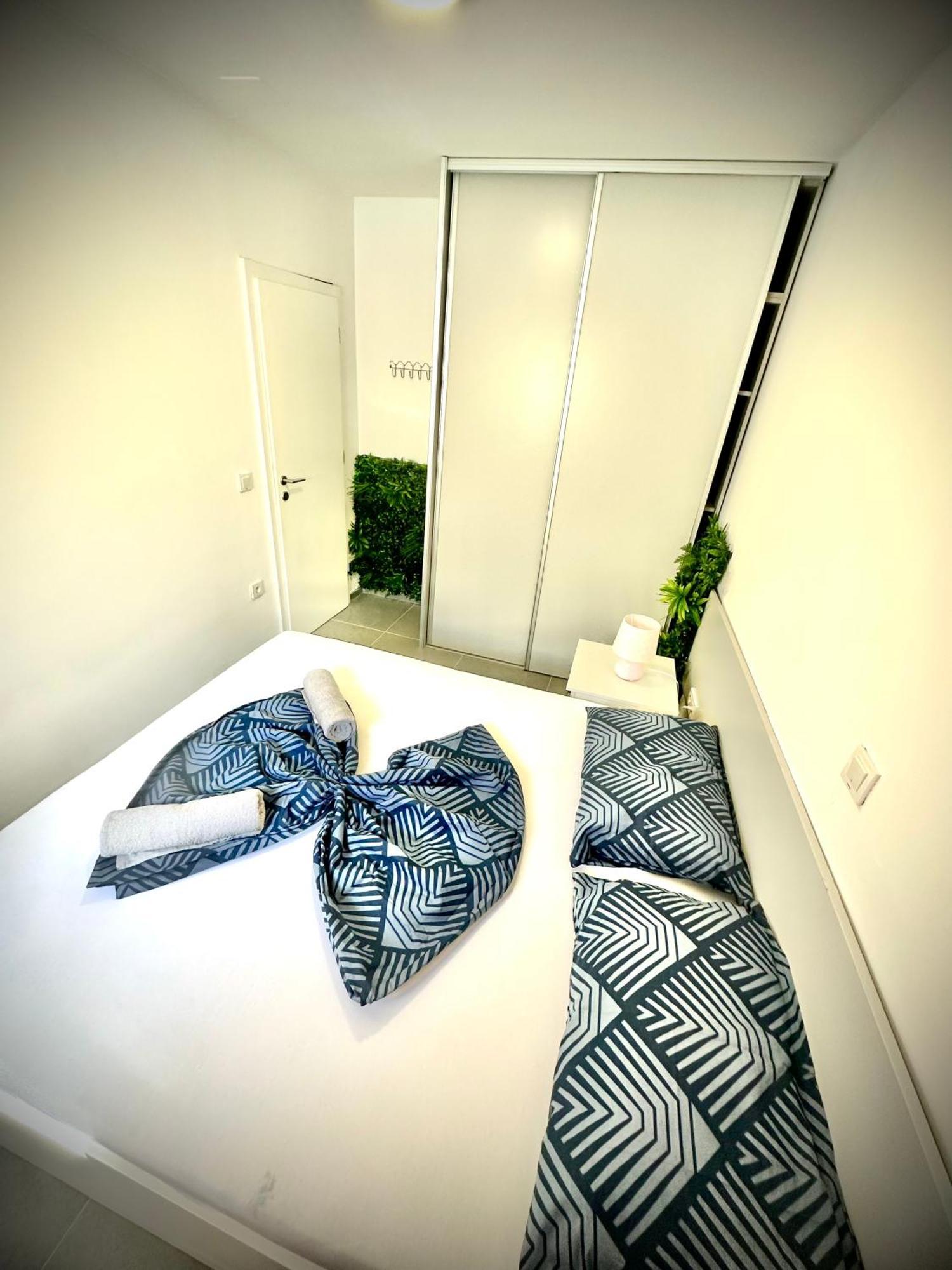 Vip Deluxe Apartment Arian Novalja Εξωτερικό φωτογραφία